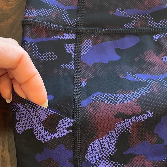 Lululemon Pace Rival Crop Leggings - Hounds Camo Emperor Blue Black Vintage - 4 - Picture 10 of 15